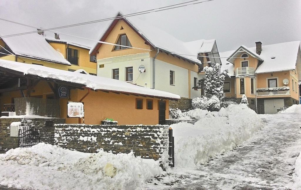 Vila Dravce エクステリア 写真